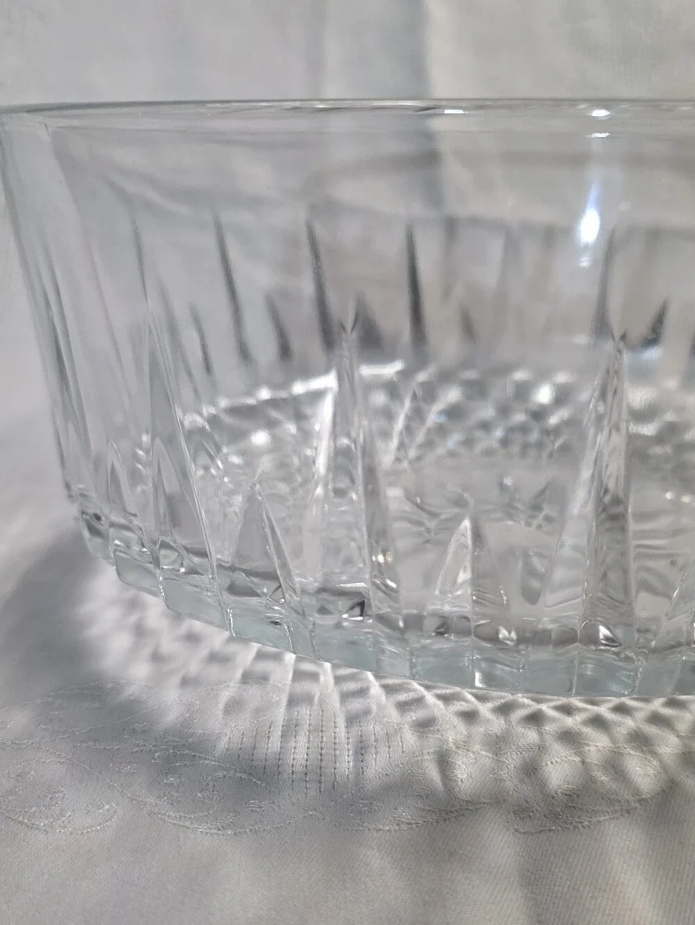 Vintage Arcoroc France Diamant Glass Serving Bowl 9